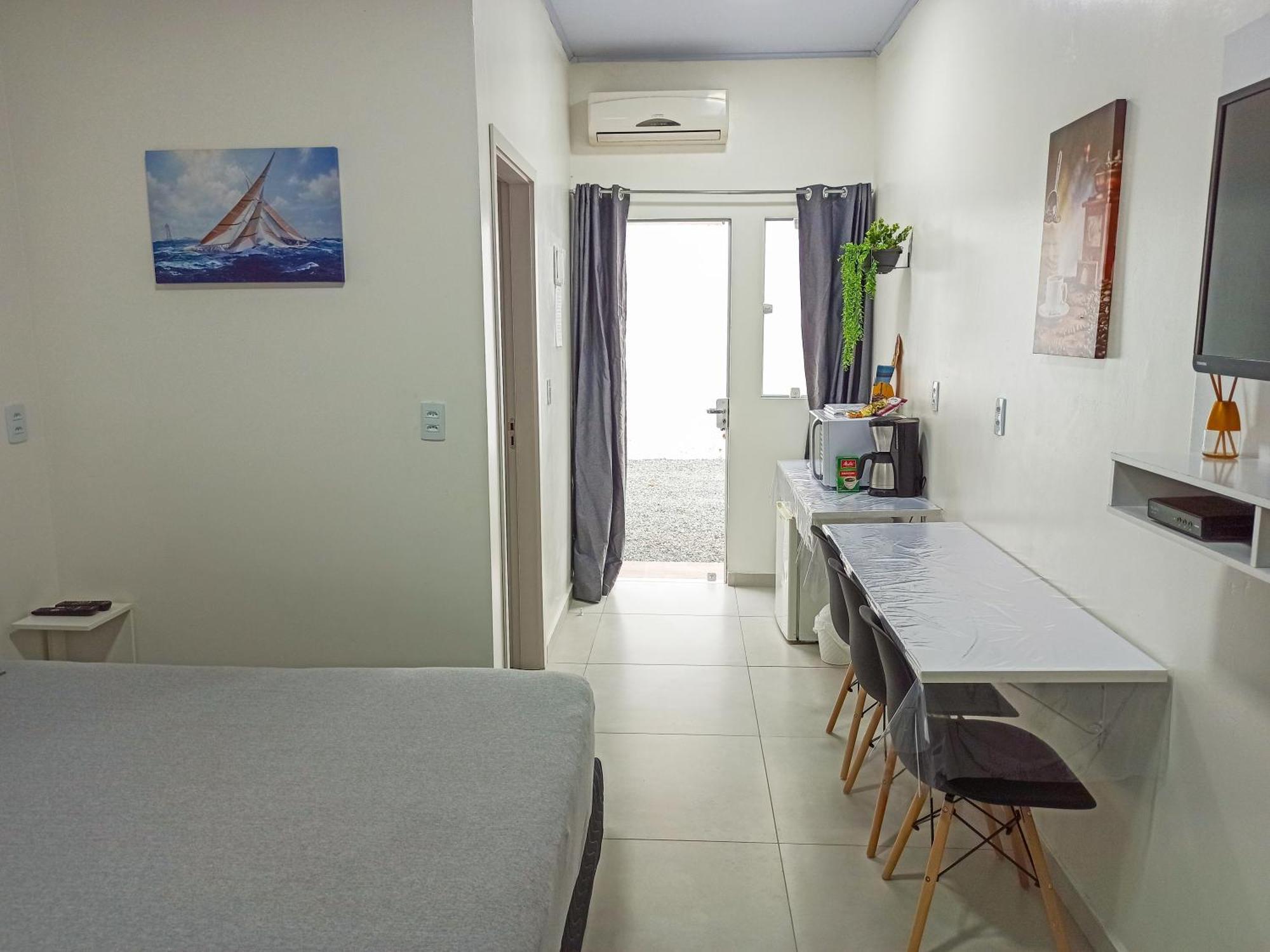 Suites A 100M Da Praia E 800M Do Beto Carrero Penha  Ngoại thất bức ảnh