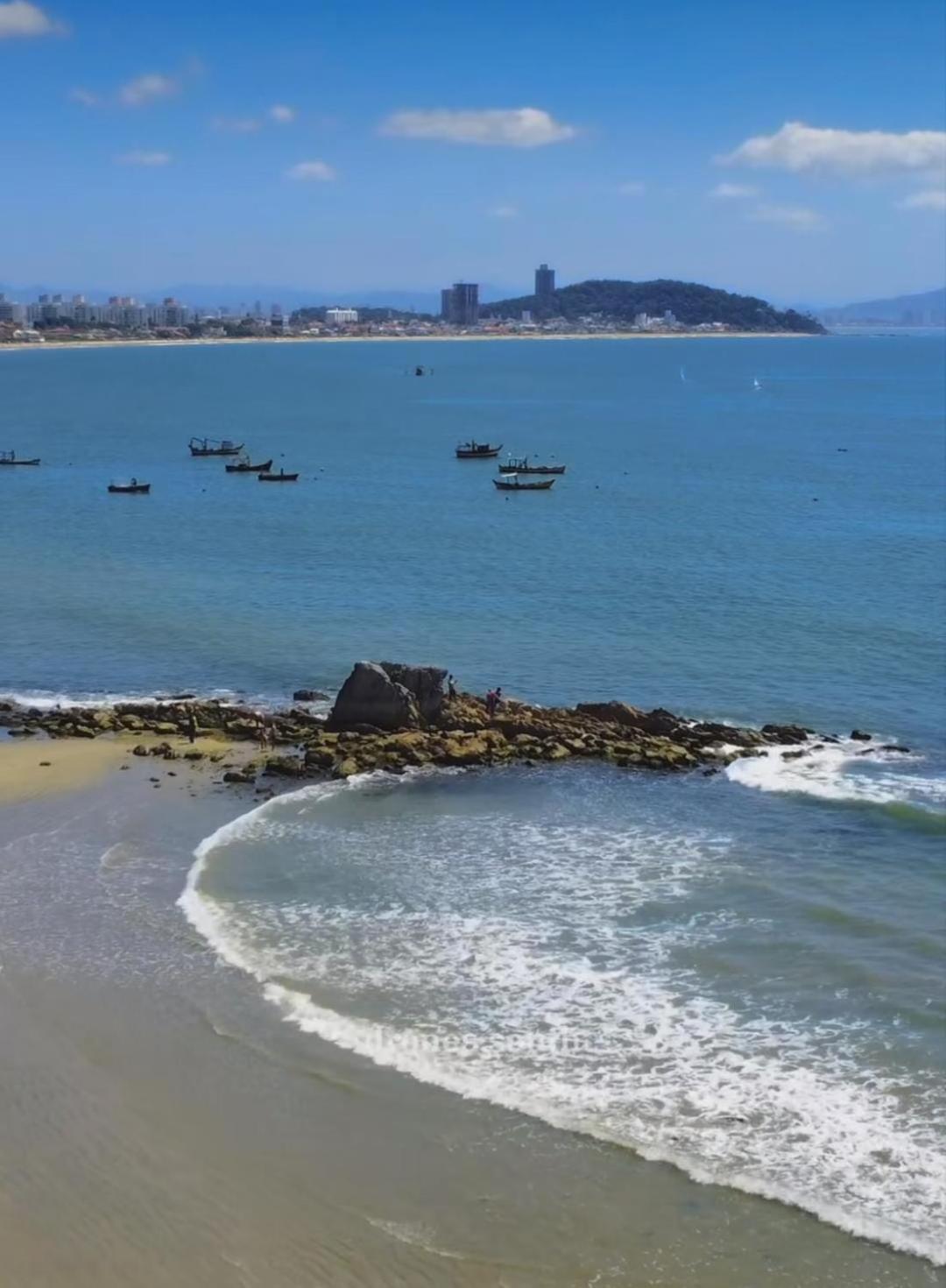 Suites A 100M Da Praia E 800M Do Beto Carrero Penha  Ngoại thất bức ảnh